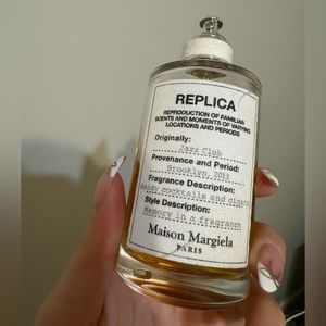 Replica perfume